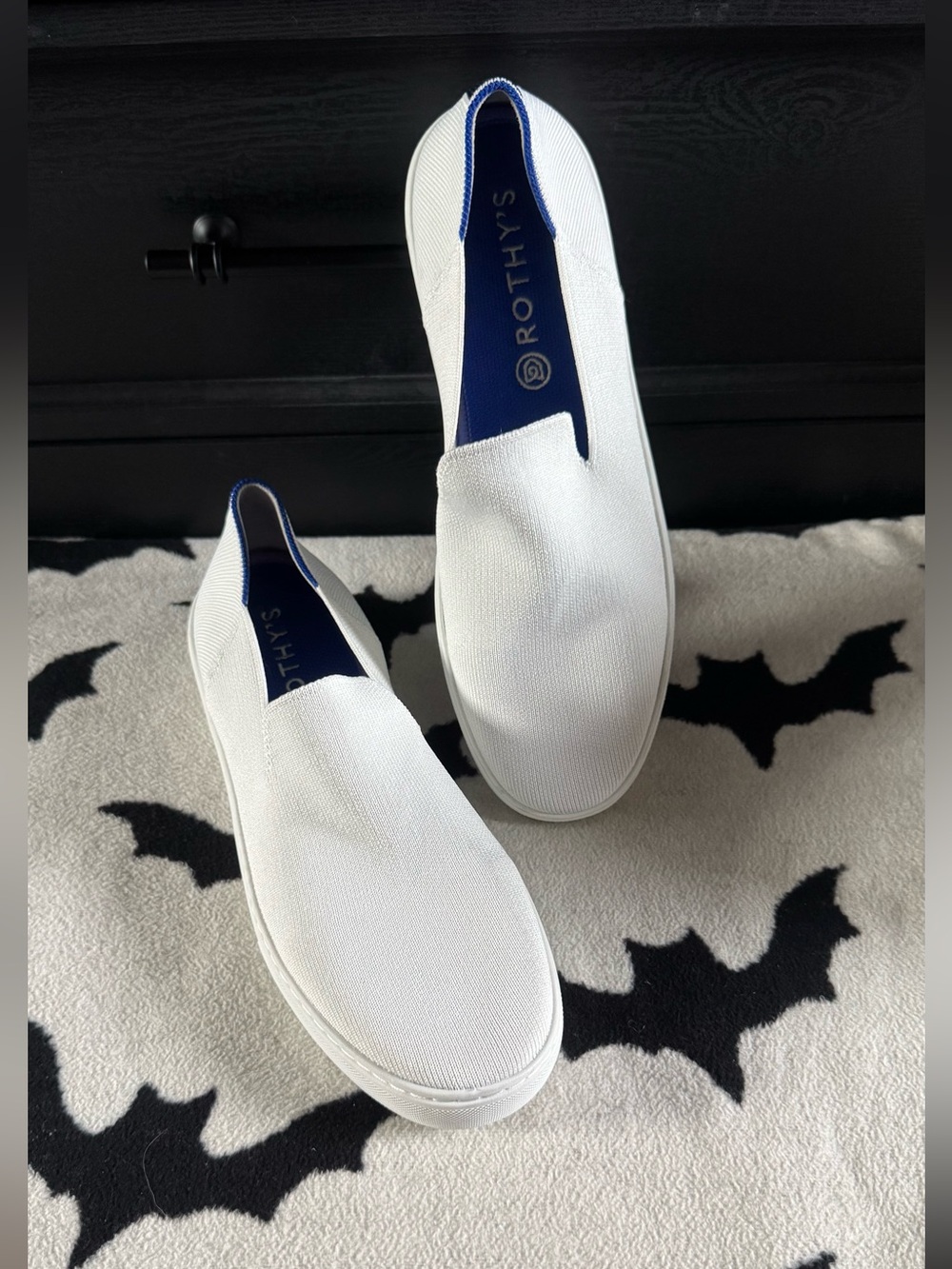 NWOT  Rothys Women's Bright White The City Slip On Sneaker Size 11